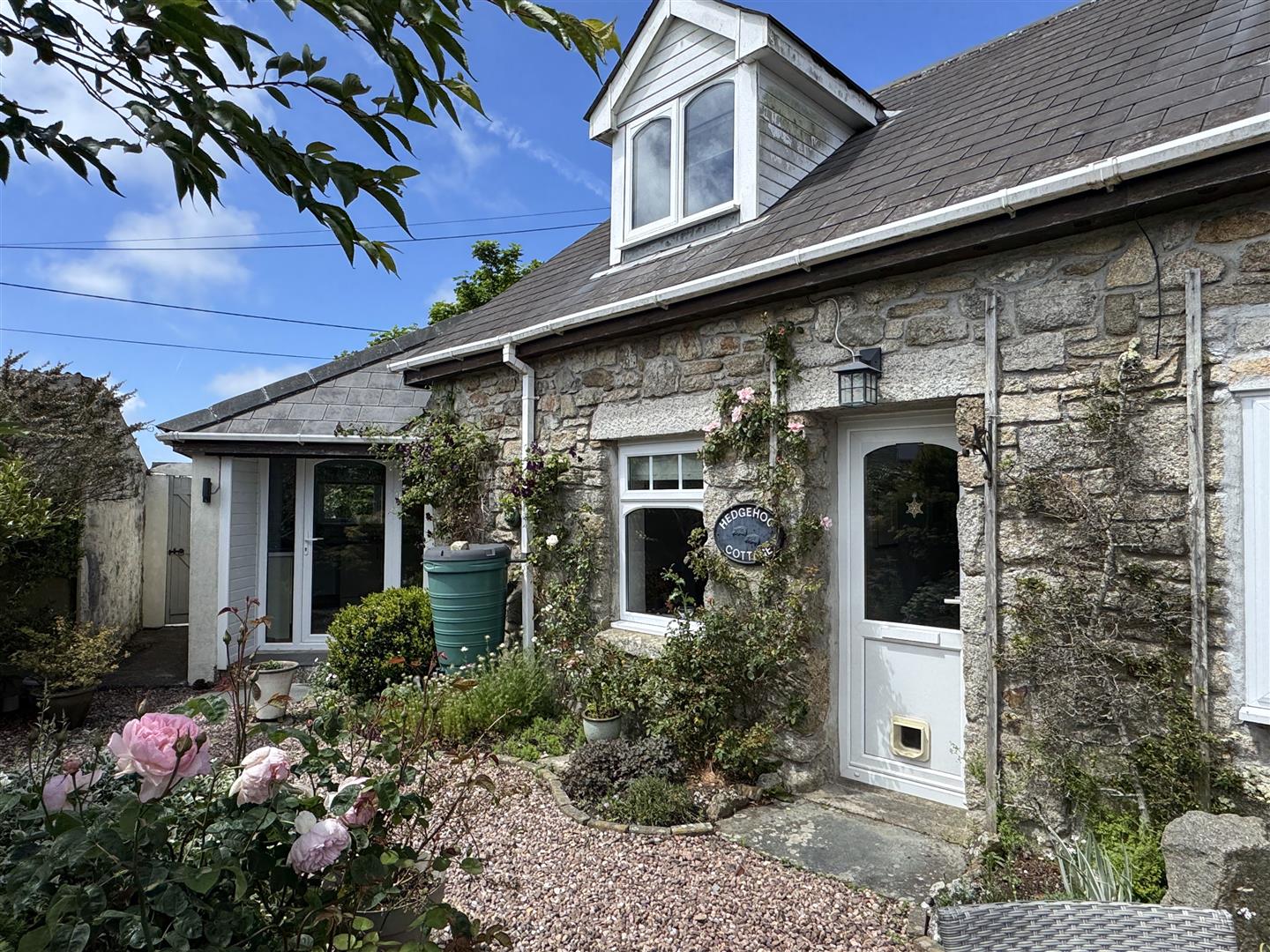 Treskerby, Redruth